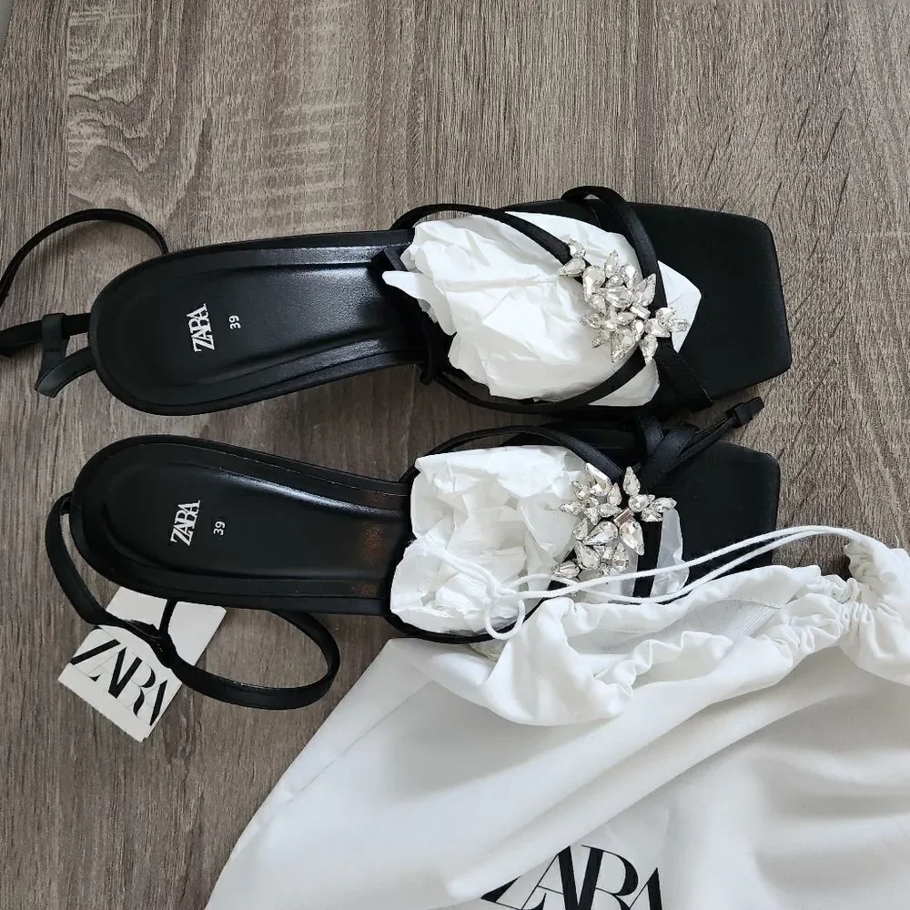 NEW WOMEN'S ZARA SANDALS RHINESTONE STRAPPY BLACK COLOR SIZE 8 EU 39. - Picture 6 of 6